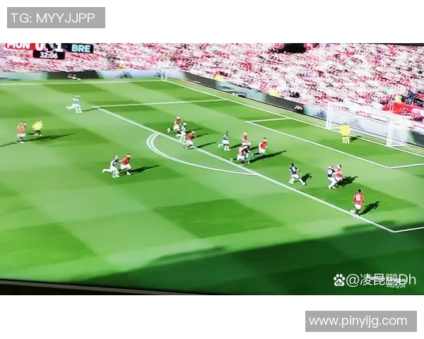 曼联传奇重现天下足球舞台激情再燃球迷热血沸腾 曼联传奇重现天下足球舞台激情再燃球迷热血沸腾